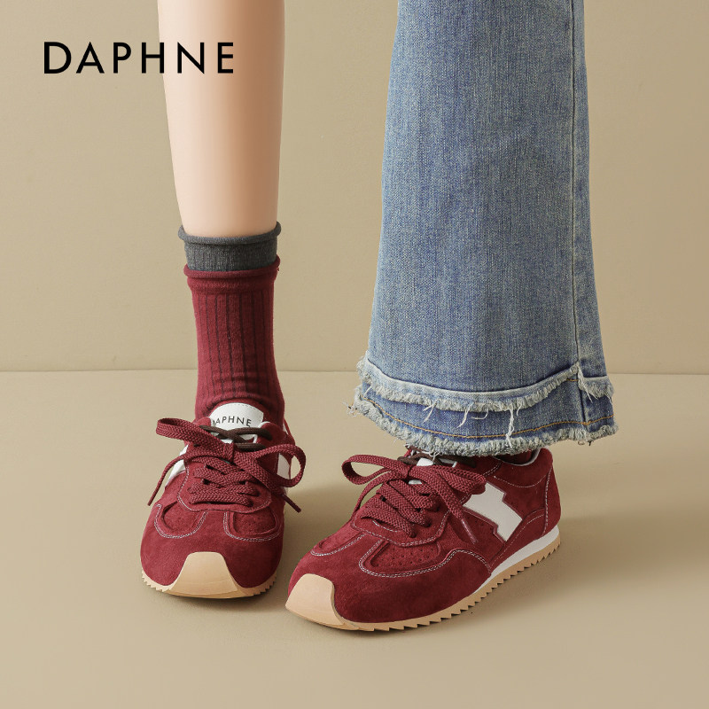 达芙妮红色德训鞋女2026春季新款芭蕾阿运动甘不累脚婚鞋新年鞋子,女鞋,时尚休闲鞋,淘宝优惠券,粉丝福利购,淘宝优惠卷