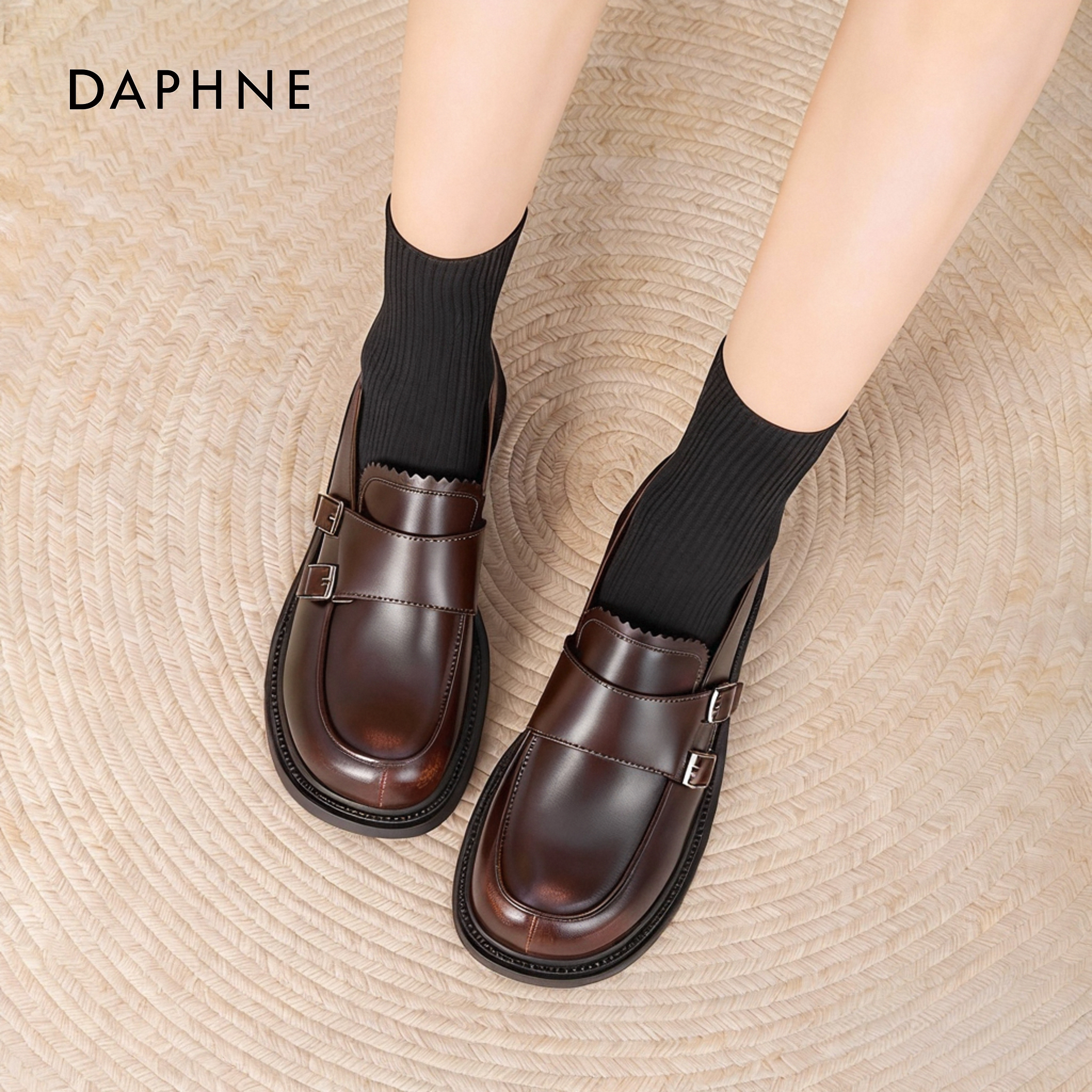 达芙妮黑色乐福皮鞋复古百搭