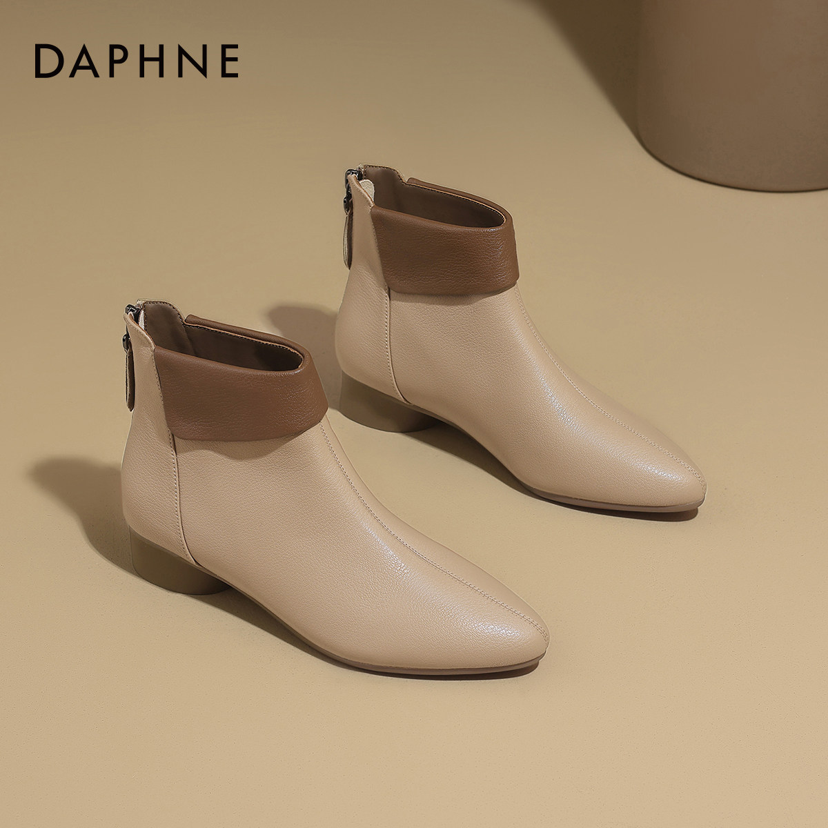 达芙妮法式小短靴女春季2026新款靴子深口单鞋尖头春款踝靴马丁靴