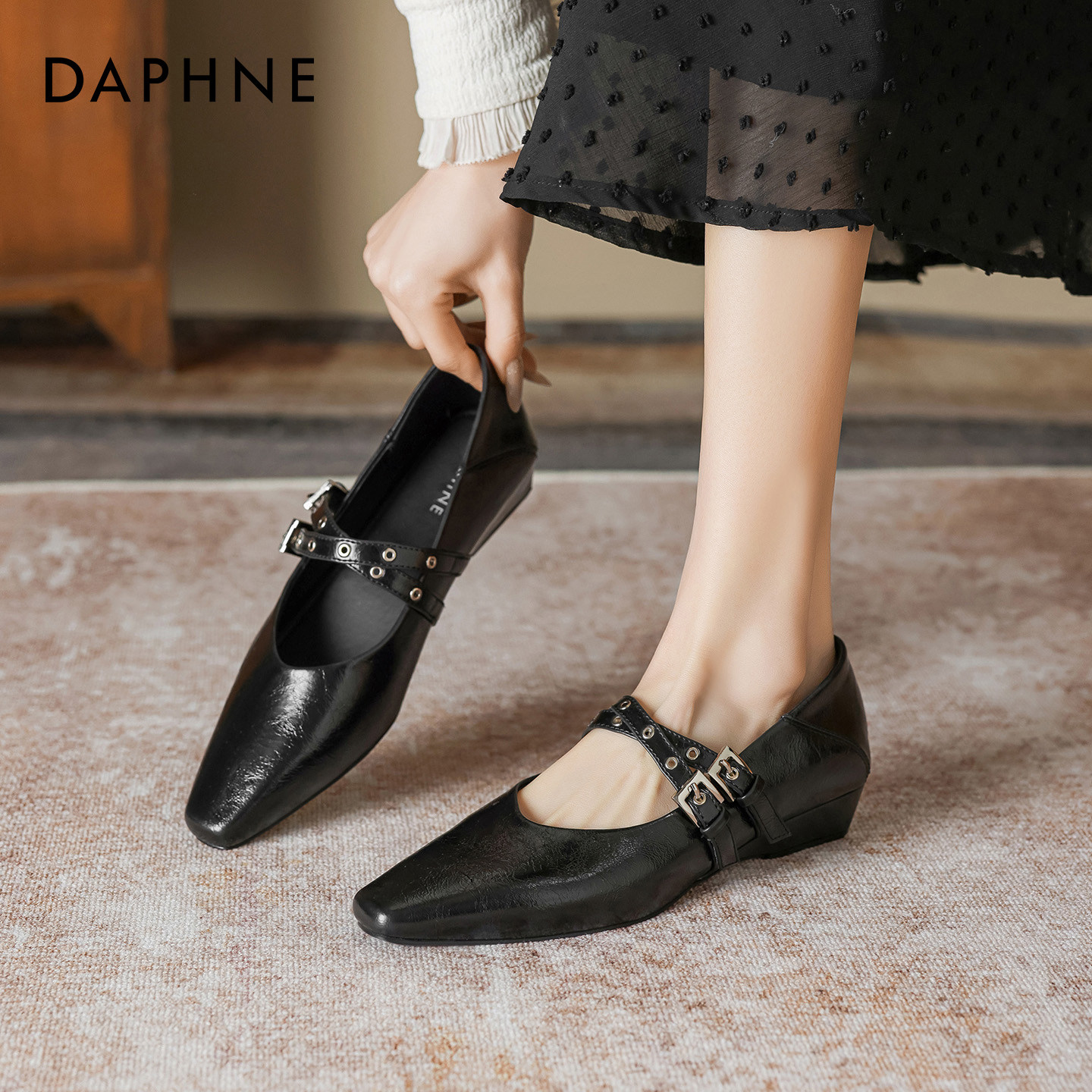 达芙妮黑色玛丽珍鞋女2026新款春季绝美婚鞋浅口单鞋配裙子小皮鞋,女鞋,玛丽珍鞋,淘宝优惠券,粉丝福利购,淘宝优惠卷