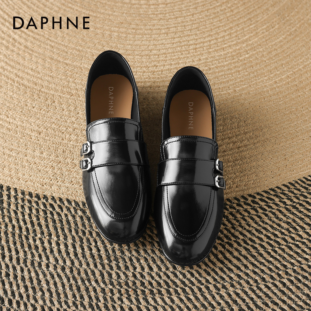 达芙妮平底乐福鞋女2026新款春季英伦风漆皮单鞋一脚蹬通勤小皮鞋,女鞋,乐福鞋（豆豆鞋）,淘宝优惠券,粉丝福利购,淘宝优惠卷