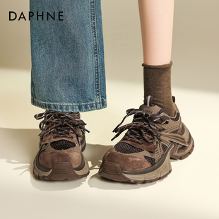 达芙妮复古棕色老爹鞋女2026新款早春户外运动登山鞋巨好看休闲鞋