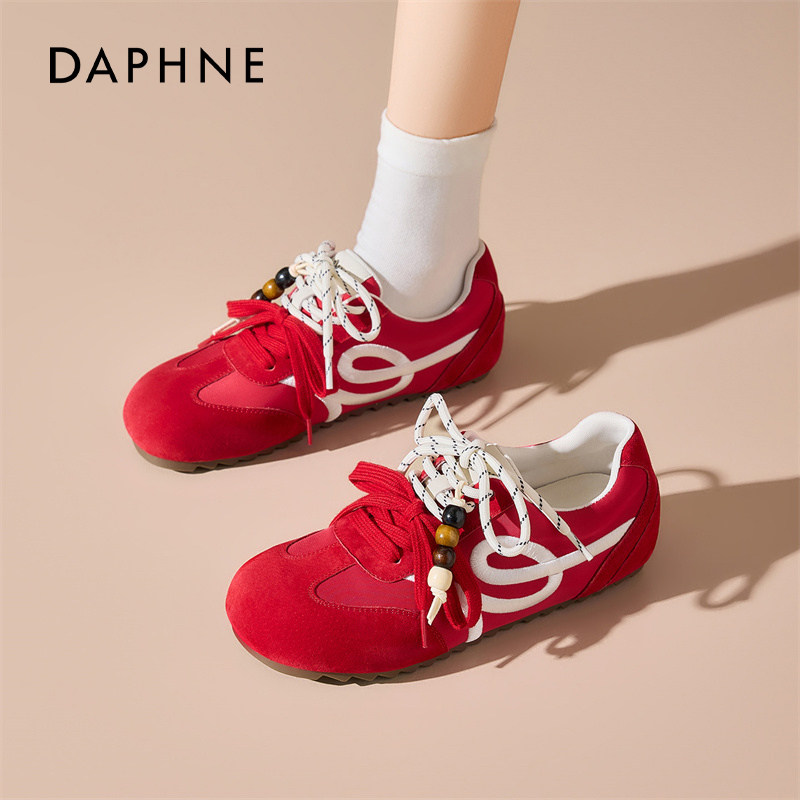 达芙妮红色德训鞋女2026春季新款厚底休闲运动婚鞋本命年复古板鞋,女鞋,时尚休闲鞋,淘宝优惠券,粉丝福利购,淘宝优惠卷