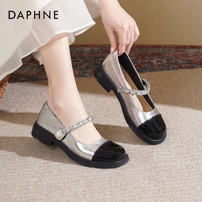 达芙妮法式玛丽珍鞋女2026新款春复古皮鞋高跟鞋小香风银色单鞋女