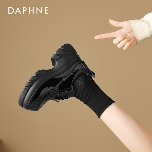 达芙妮黑色深口粗跟单鞋乐福鞋女