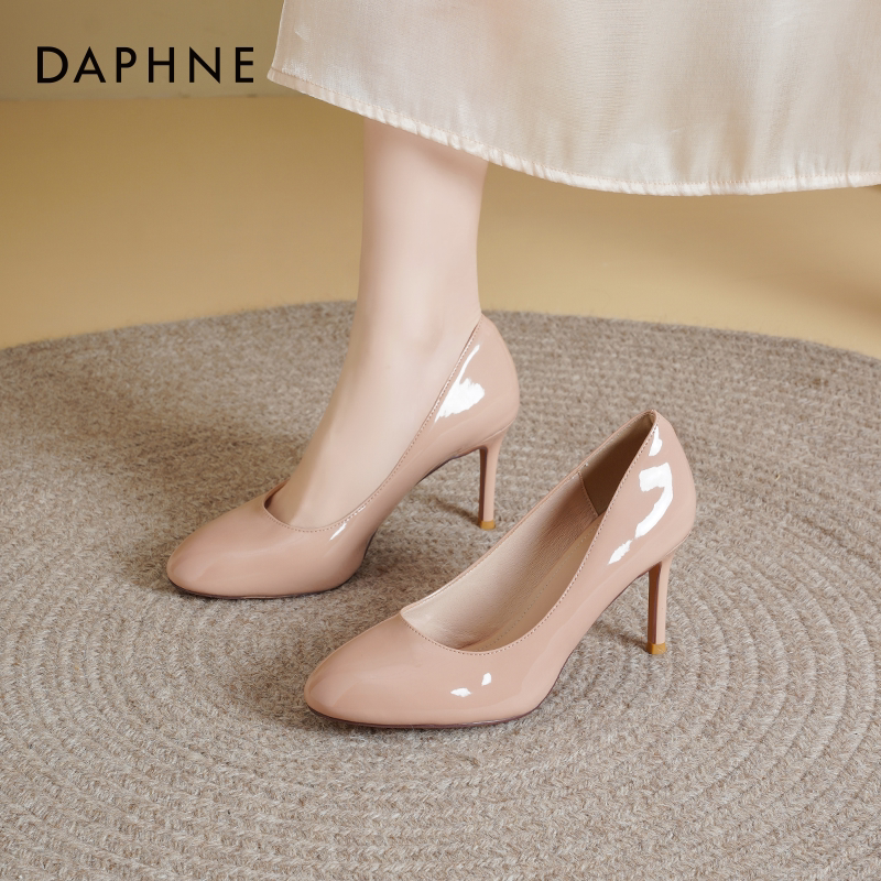 达芙妮8cm裸色高跟鞋2026新款春夏圆头法式单鞋气质百搭通勤女