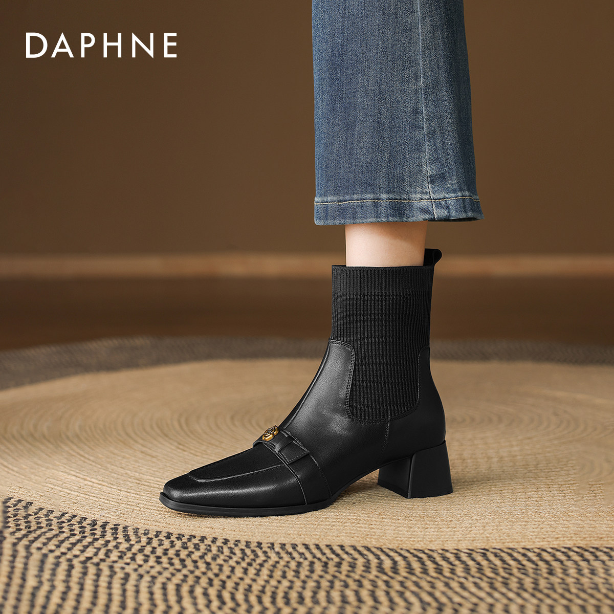 达芙妮复古袜靴女2026冬季新款小香风山茶花尖头短靴粗跟马丁靴子,女鞋,弹力靴/袜靴,淘宝优惠券,粉丝福利购,淘宝优惠卷