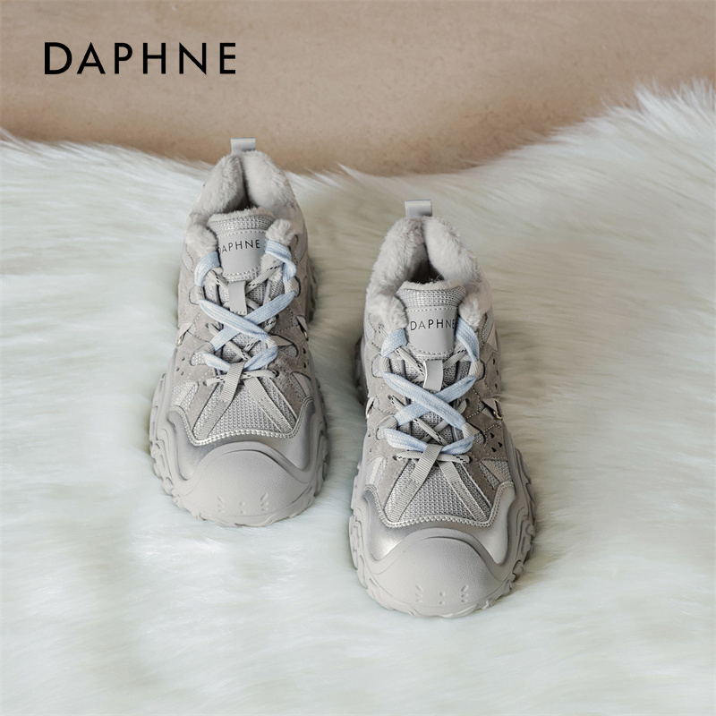 达芙妮厚底雪地靴户外防滑保暖