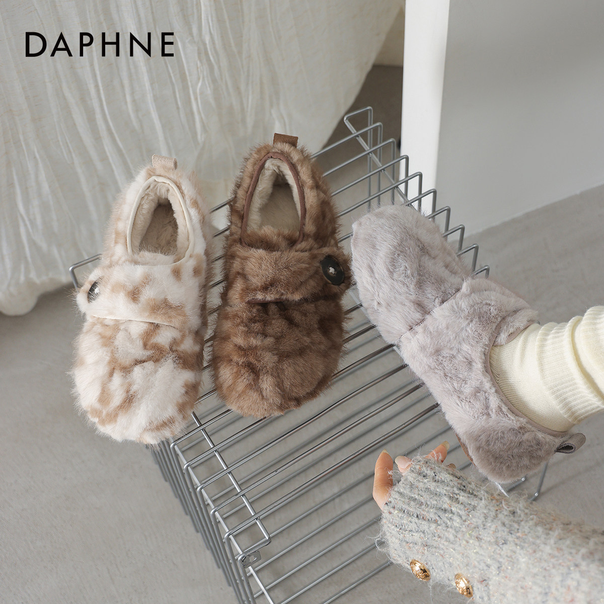 达芙妮加绒雪地靴女款2026新款冬季平底勃肯棉鞋毛毛鞋冬鞋豆豆鞋,女鞋,时尚雪地靴,淘宝优惠券,粉丝福利购,淘宝优惠卷