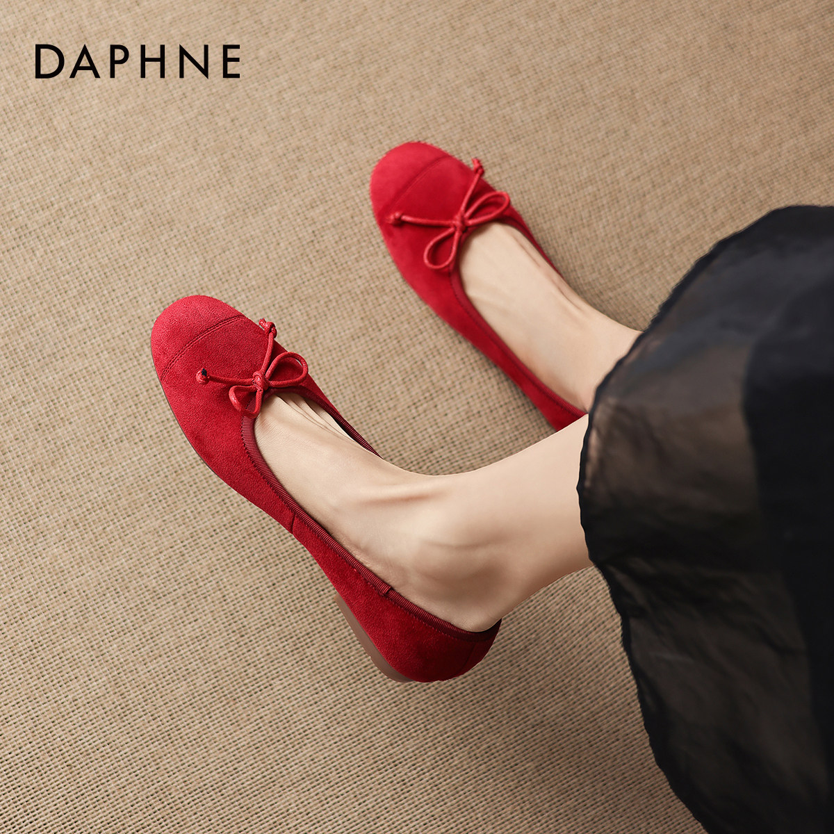 达芙妮红色芭蕾舞鞋女2026新款春季平底蝴蝶结玛丽珍婚鞋浅口单鞋