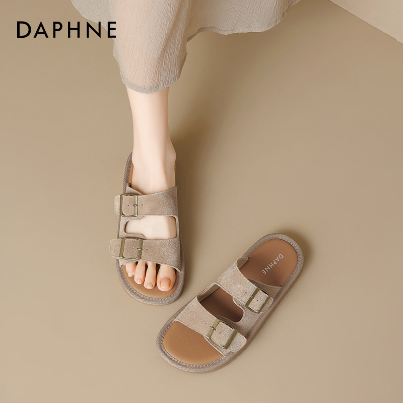 达芙妮平底一字拖鞋子女2026新款夏季外穿超火勃肯半拖沙滩凉鞋女