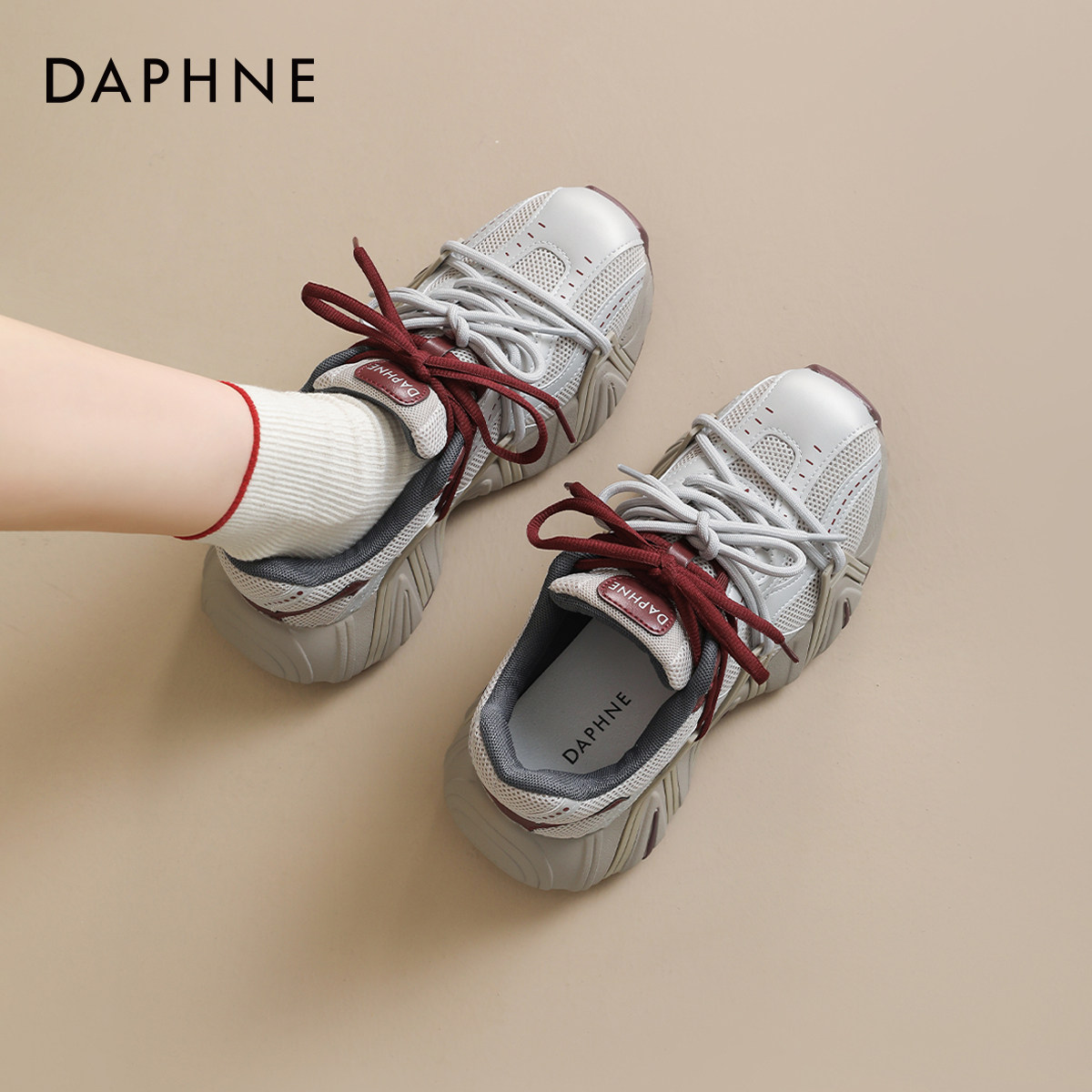 达芙妮厚底增高老爹鞋2026新款复古轻便网面板鞋百搭休闲运动鞋子,女鞋,时尚休闲鞋,淘宝优惠券,粉丝福利购,淘宝优惠卷