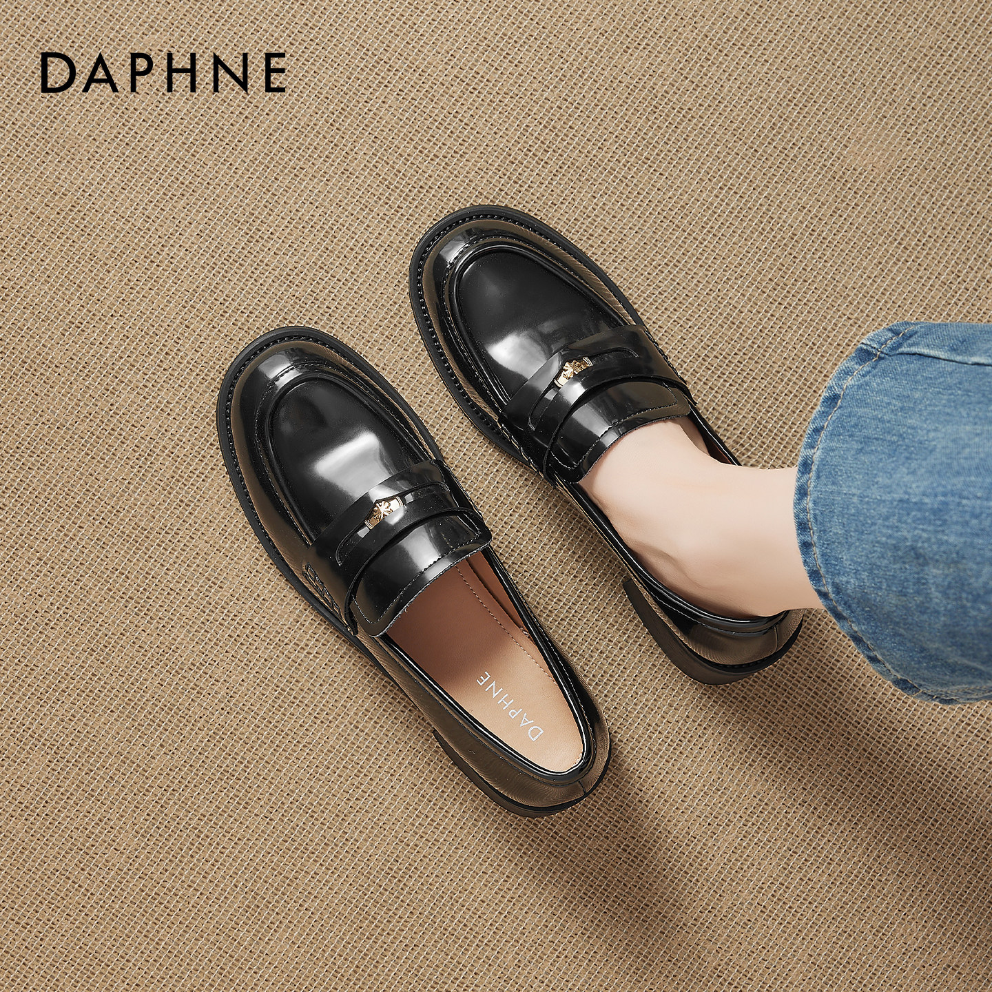 达芙妮黑色乐福鞋女2026春季新款金币英伦风小皮鞋一脚蹬通勤单鞋,女鞋,乐福鞋（豆豆鞋）,淘宝优惠券,粉丝福利购,淘宝优惠卷