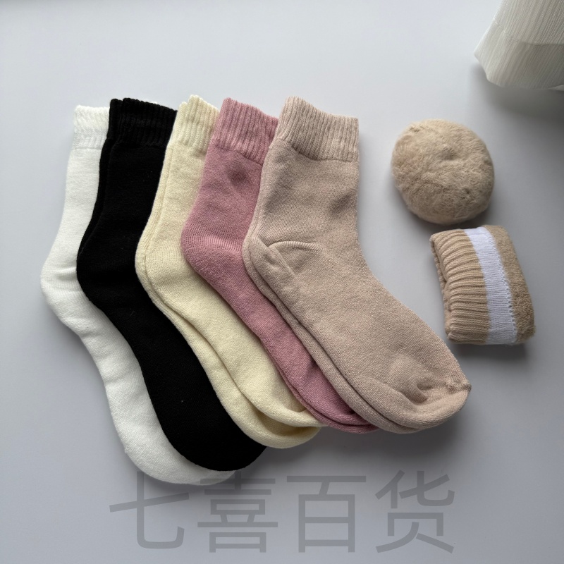 加绒加厚保暖袜子女秋冬中筒袜