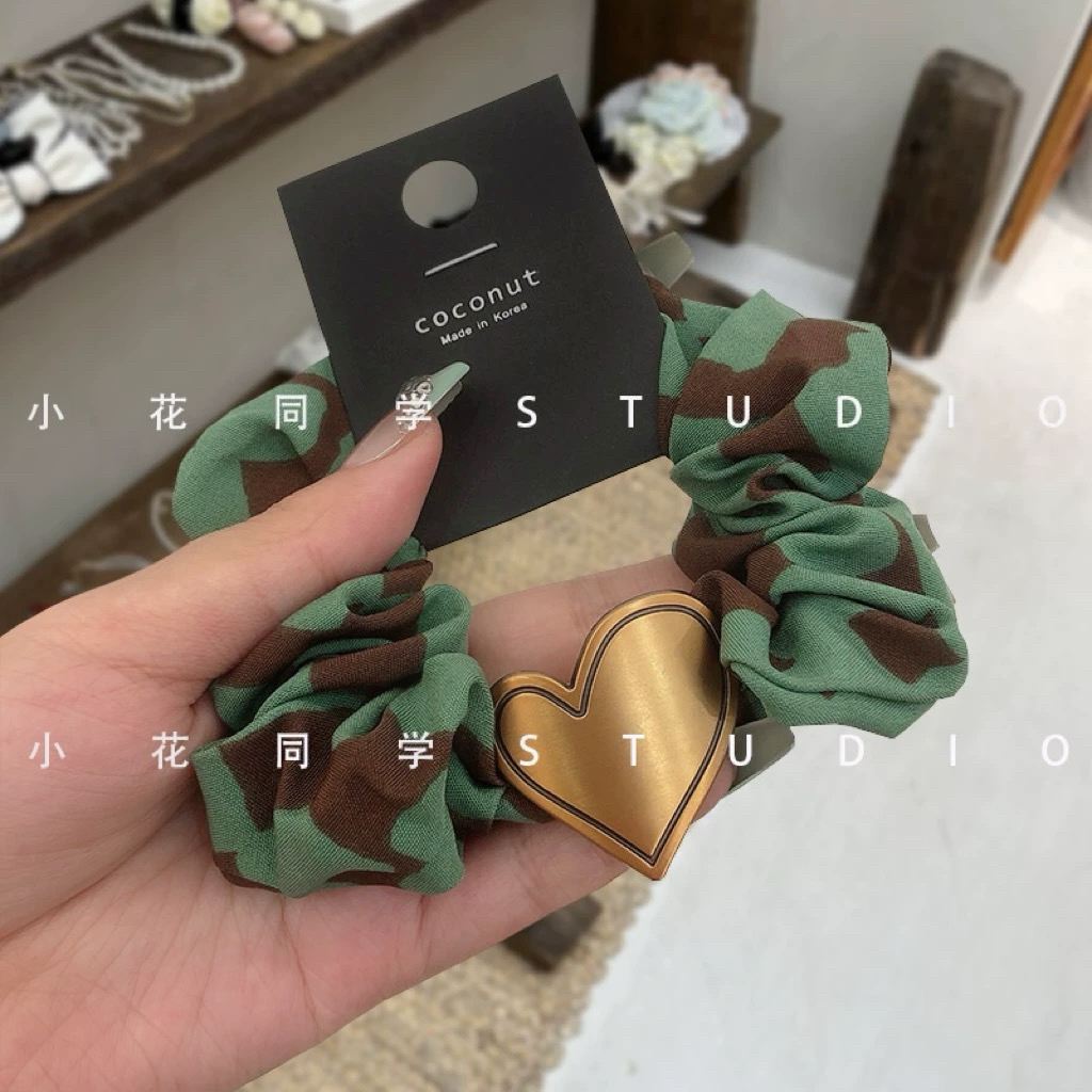韩国发饰2024新款莫兰迪色缎豹纹绿色小香风复古金色爱心发圈发绳