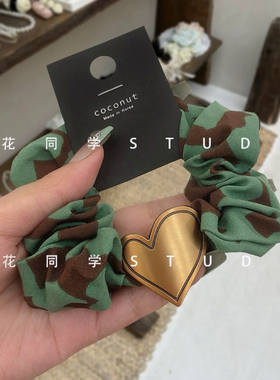 韩国发饰2024新款莫兰迪色缎豹纹绿色小香风复古金色爱心发圈发绳