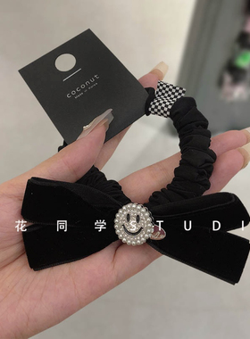 韩国发饰2024新款黑色缎丝绒蝴蝶结黑白棋盘格子珍珠笑脸满钻发圈