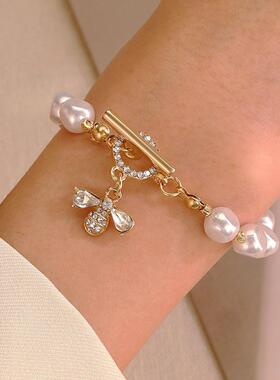 时尚吊坠珍珠手炼女法式手镯手炼