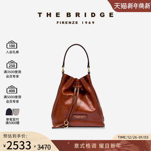 FIAMMETTA系列女士手工牛皮宽肩带水桶包 桥牌 The Bridge