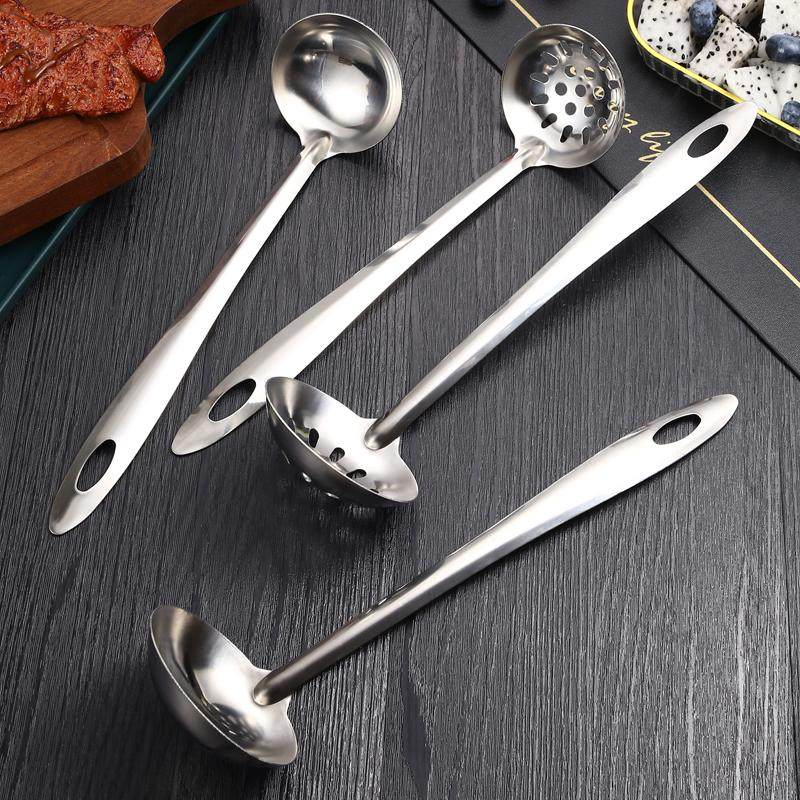 加厚长柄不锈钢汤勺家用大勺子大号汤匙盛粥稀饭勺小汤勺火锅漏勺,厨房/烹饪用具,汤勺,淘宝优惠券,粉丝福利购,淘宝优惠卷