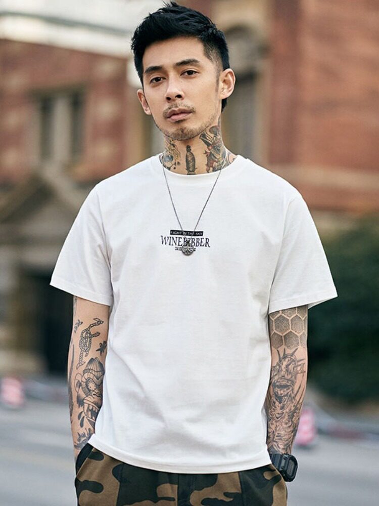 2024 신사복 반팔 티셔츠 코튼 루즈 트렌드 INS 홍콩 스타일 학생 다재다능하고 잘 생긴 남성 탑