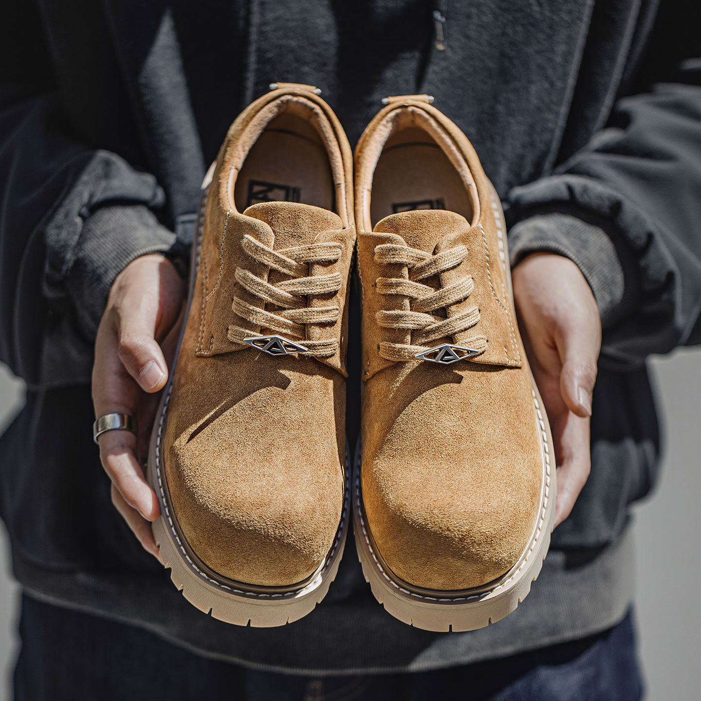 MRA棕色德比鞋男款2025新款秋季低帮大黄靴厚底增高大头工装皮鞋,流行男鞋,休闲皮鞋,淘宝优惠券,粉丝福利购,淘宝优惠卷