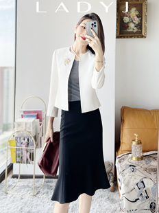 CE同源进口工艺醋酸简约优雅鱼尾抗皱半身裙夏 高奢 LadyJ 意式