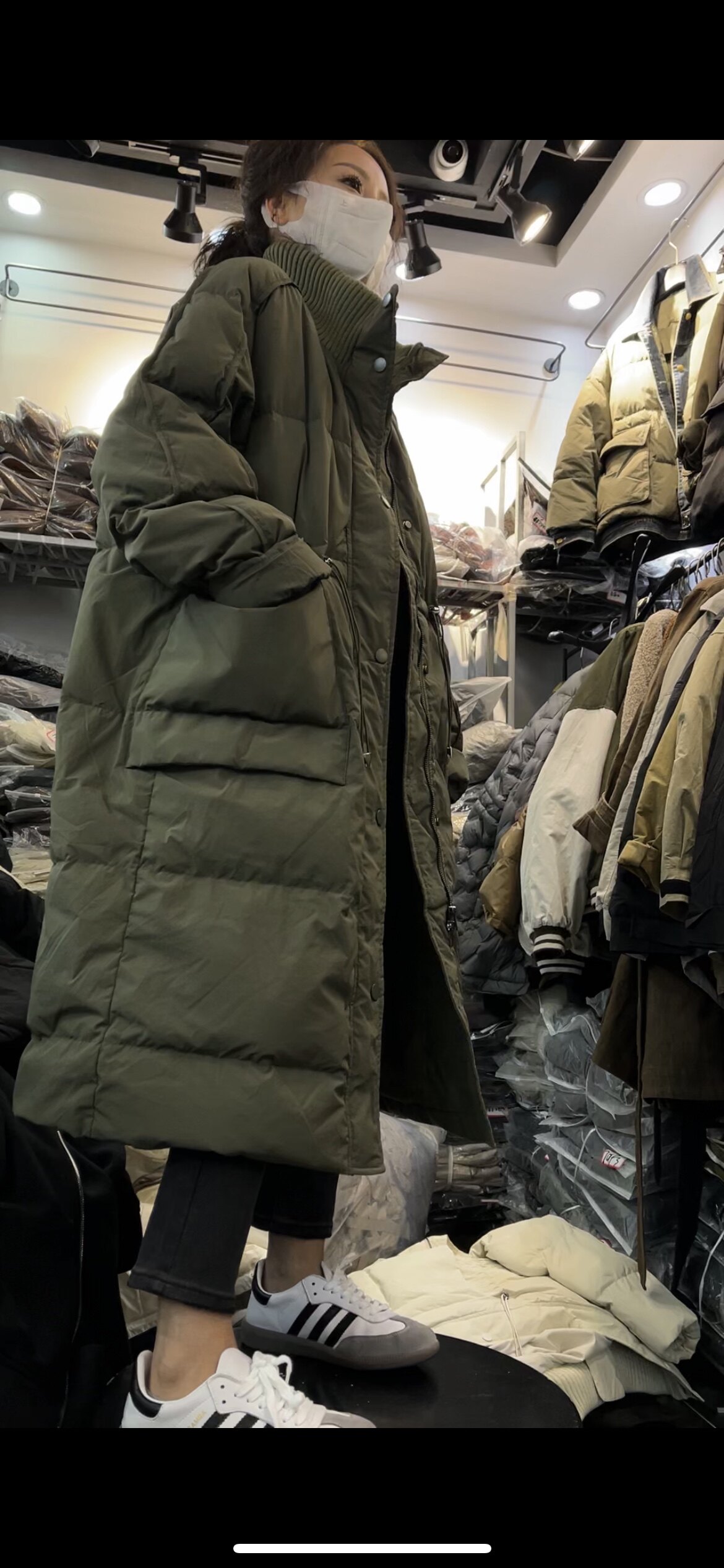 宽松过膝加厚外套中长款羽绒服