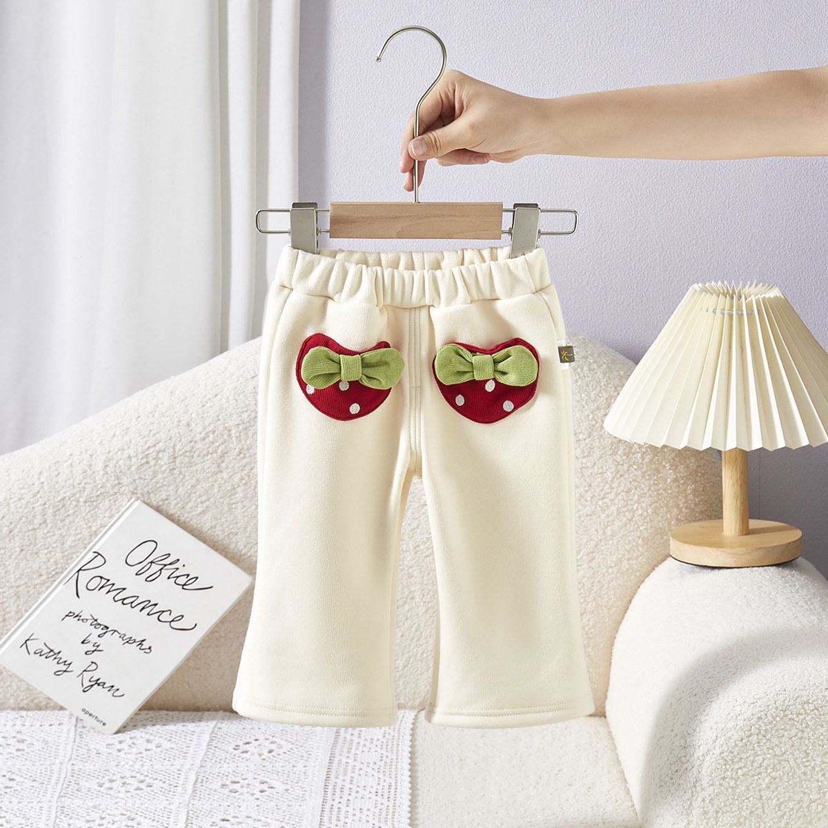 冬季加厚草莓口袋儿童喇叭裤外出加绒儿童长裤女百搭阔腿女童裤子,童装/婴儿装/亲子装,儿童滑雪裤,淘宝优惠券,粉丝福利购,淘宝优惠卷