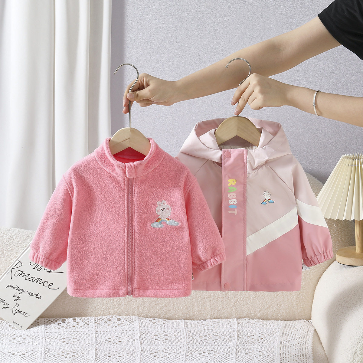 25冬新款宽松防风连帽女宝宝外套加绒内胆儿童冲锋衣保暖外出服,童装/婴儿装/亲子装,儿童冲锋衣,淘宝优惠券,粉丝福利购,淘宝优惠卷