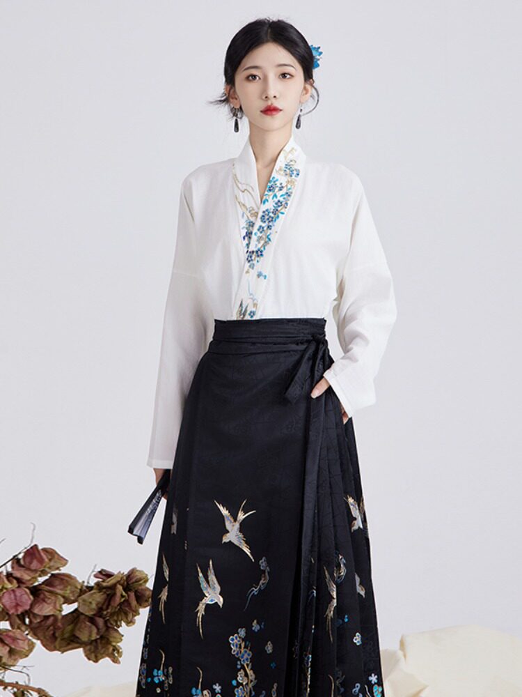 HANFU 여성 2024 새로운 중국 스타일 여성 의류 중국 스타일의 새로운 중국 스타일 셔츠 국립 스타일 정장 수 놓은 금 직조 말 얼굴 스커트