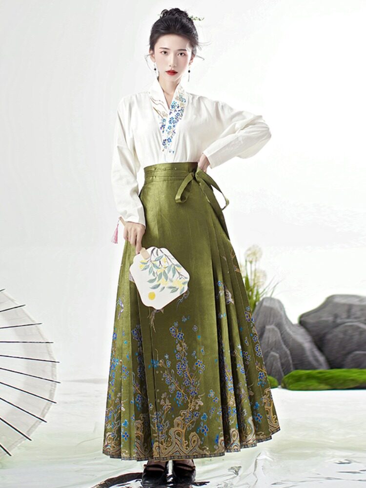 HANFU 여성 2024 새로운 중국 스타일 여성 의류 중국 스타일의 새로운 중국 스타일 셔츠 국립 스타일 정장 수 놓은 금 직조 말 얼굴 스커트