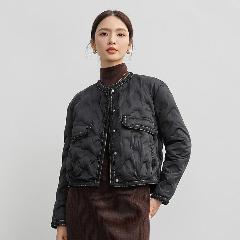 YPUT女士时尚短款圆领轻薄羽绒服 YHF211593G