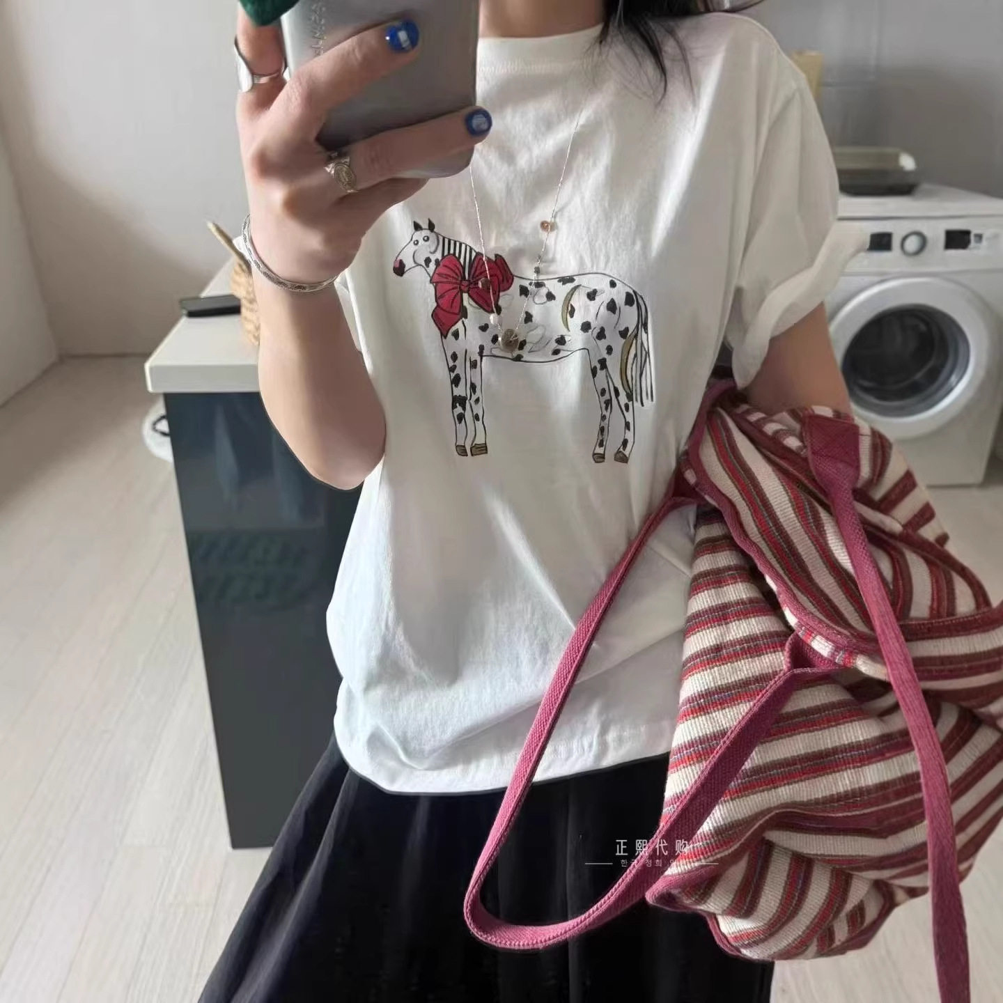 韩系斑点狗印花短袖t恤女2026新款夏季宽松显瘦正肩黑色体恤上衣