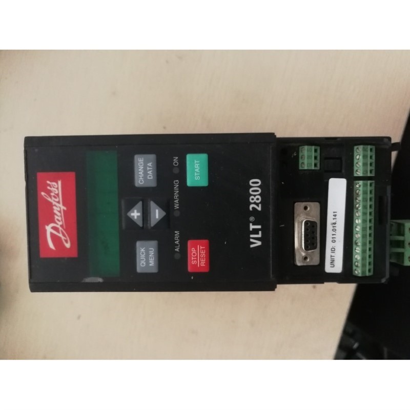 丹弗斯变频器 VLT2800 实物拍摄