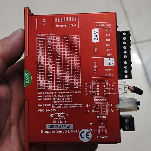 议价研控YAKO SSD2505M-B20-A1闭环步进驱动器，维修
