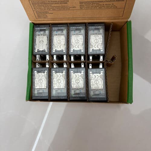 议价施耐德继电器RXM2CB2BD维修