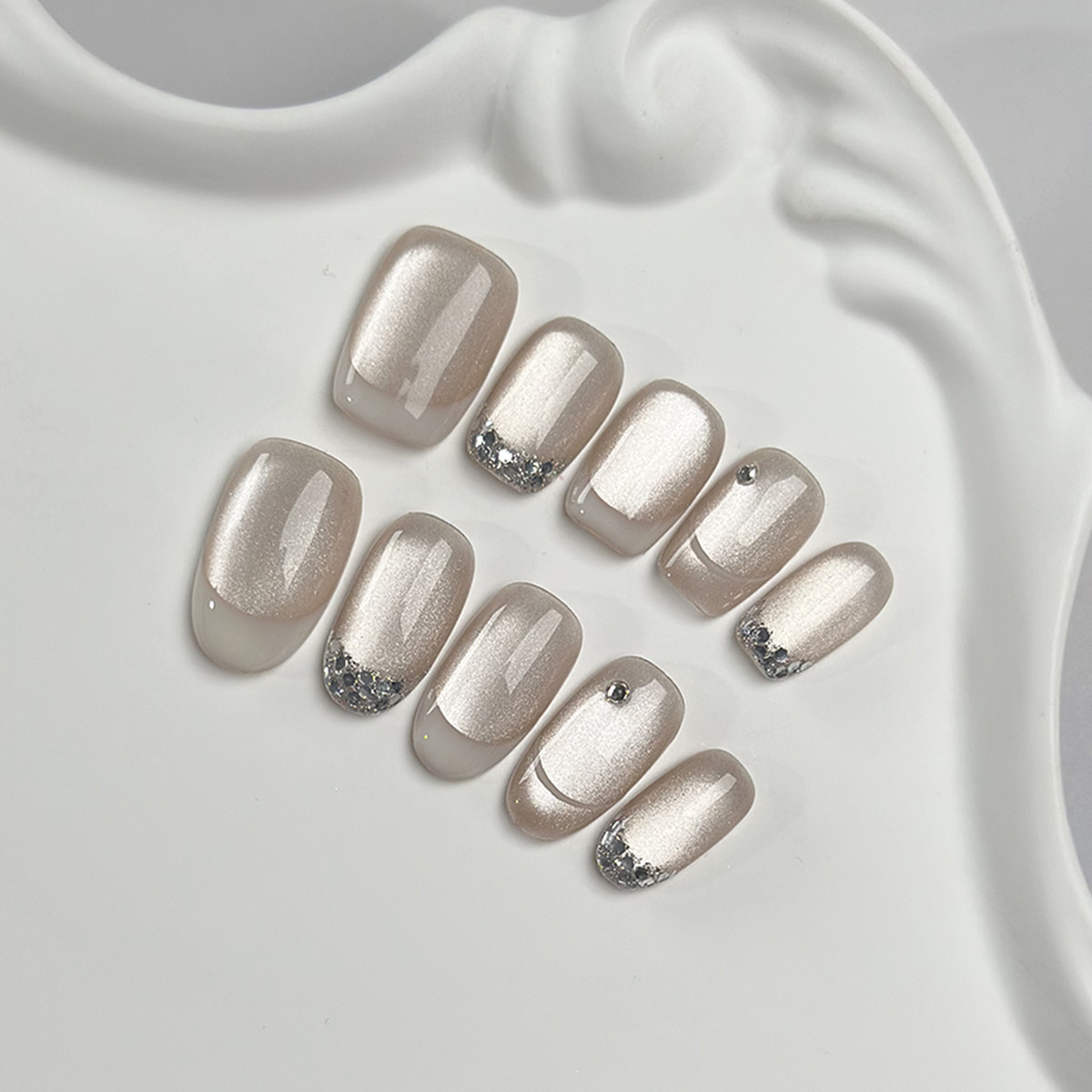 2025新款纯手工穿戴美甲明星同款带钻法式爆闪猫眼百搭高级感 632,彩妆/香水/美妆工具,穿戴甲/甲片,淘宝优惠券,粉丝福利购,淘宝优惠卷