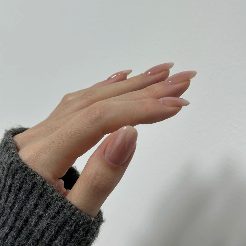 2025新年款手工美甲穿戴甲裸色渐变短款感小众显白甲片 AA406