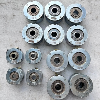 议价MCNB刹车欧姆龙伺服电机抱闸25-31 10-56