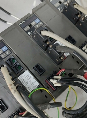 议价富士伺服驱动器，RYC751D3-VVT2，成色如图，拆机，