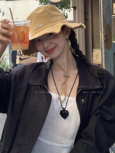 fever同款黑色爱心项链女小众