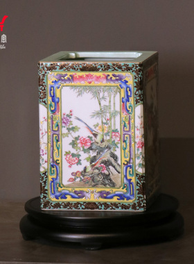 钟家窑手绘花鸟四方瓶