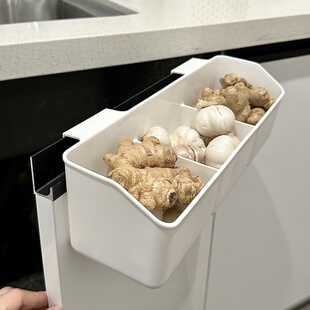 厨房橱柜门收纳挂篮葱姜蒜调料保鲜膜垃圾袋壁挂式 柜门内侧置物架