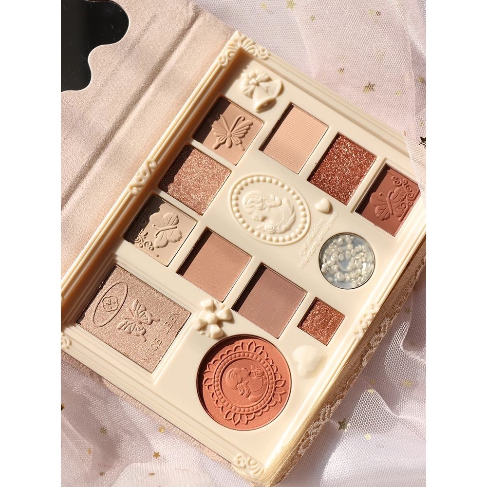 网红推荐新款蕾丝眼影盘ins超火珠光哑光高光腮红眼影一体盘多色