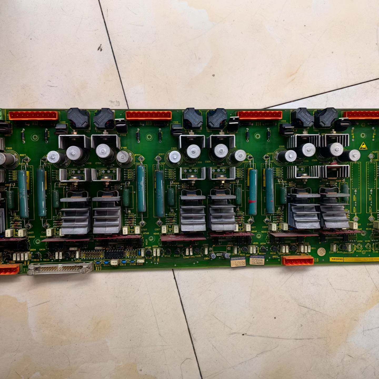 可维修西门子驱动器驱动板6SC6508-0AA02,,议价