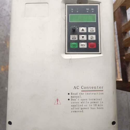 可维修VECTOR变频器 VEC-V8-7R5F3B 7.5KW议价