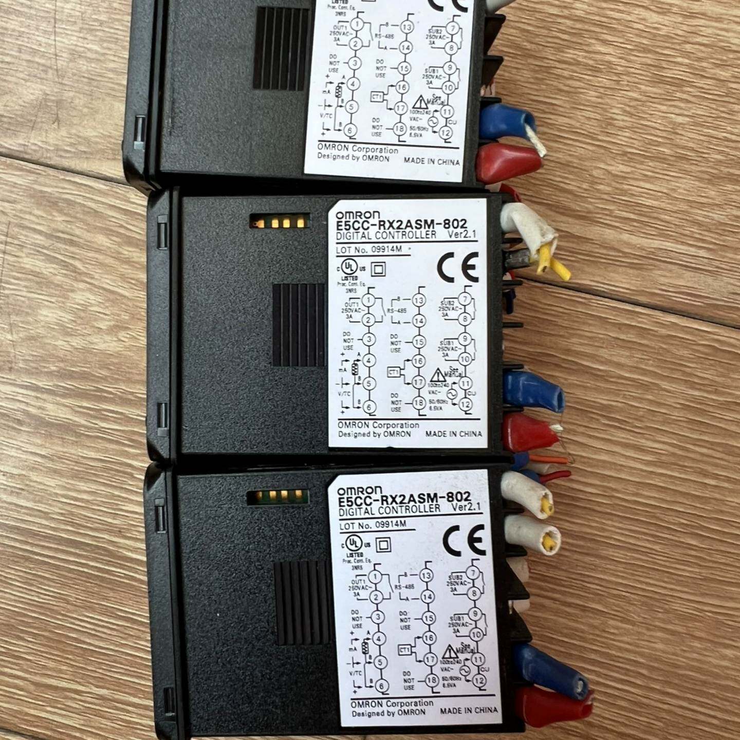 可维修欧姆龙温控器E5CCRX2ASM802/20个议价