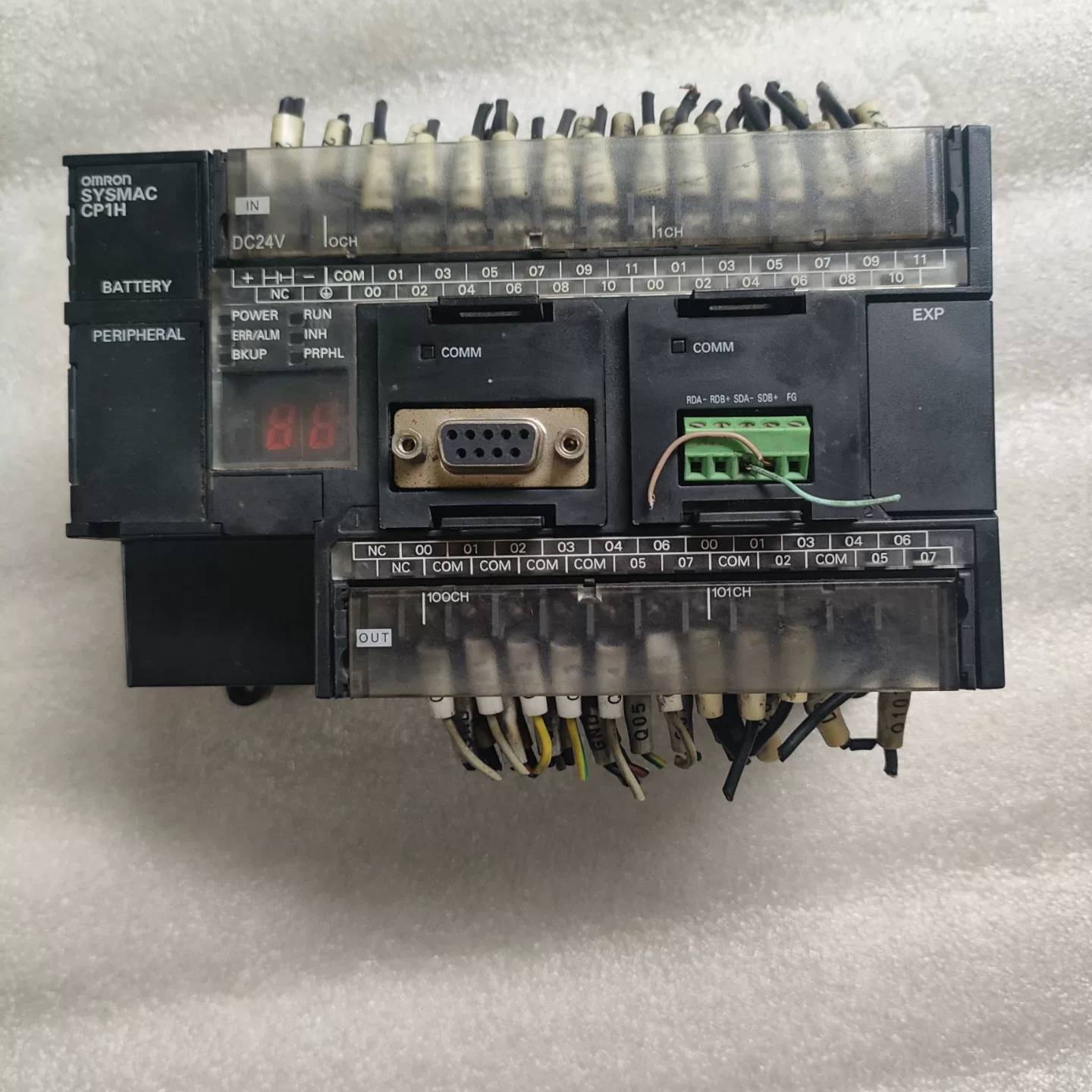 可维修欧姆龙CP1H-X40DT-D带模块CP1W-CIF11/C议价