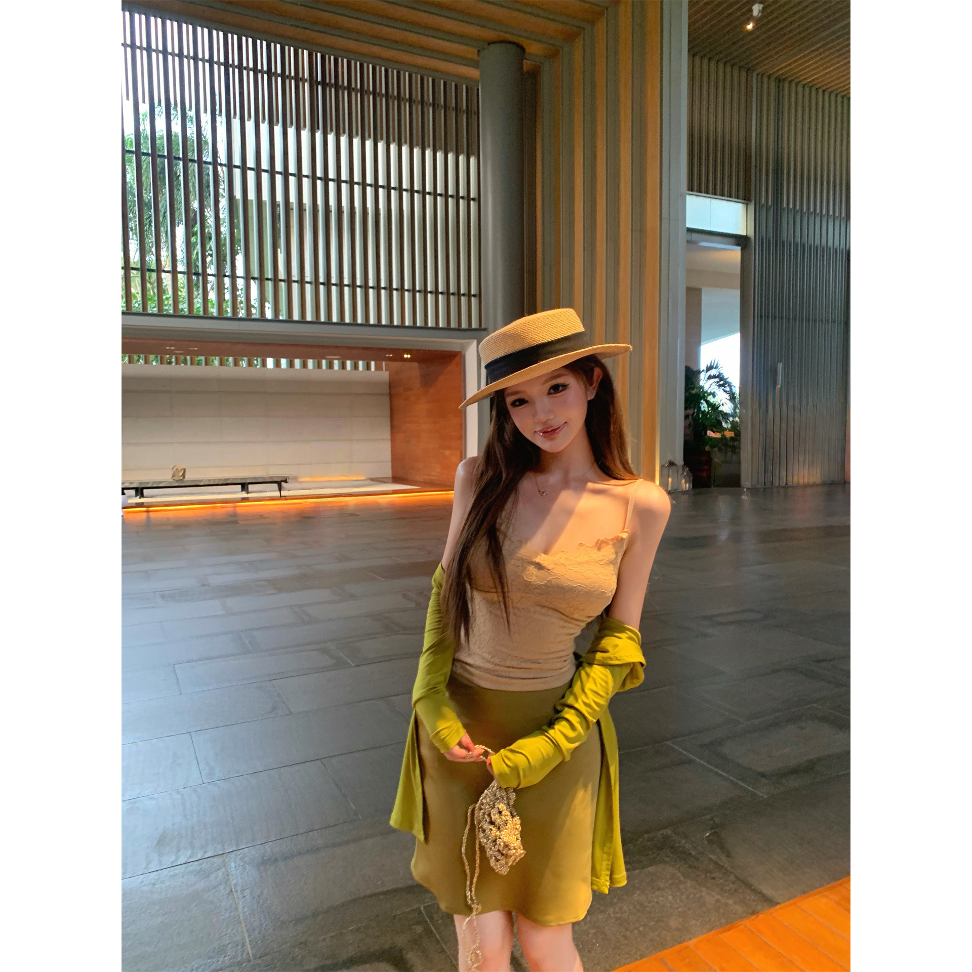 实拍实价莱赛尔开衫薄款T恤蕾丝V领带胸垫吊带 缎面带内衬半身裙